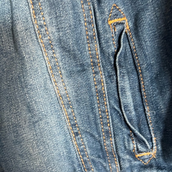 Short Jean Jacket - Picture 4 of 8